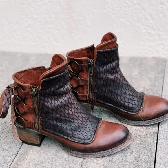 FreeBird CHERI Rust Multi Booties size 10